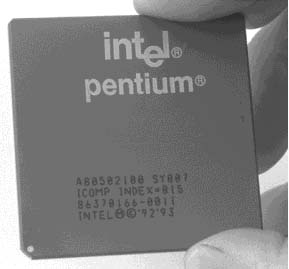 Рис. 3.6. Микросхема процессора Pentium