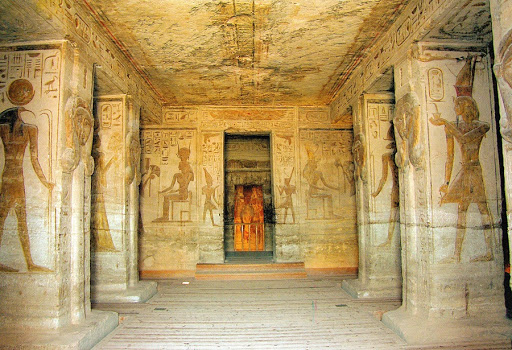 Храм в Абу-Симбел в Египте – Рамсеса и Нефертари